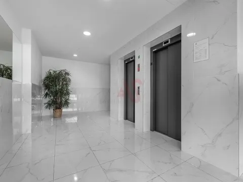 Apartamento T2 para arrendamento, mobilado e equipado, inserido no Salgueiral Residences