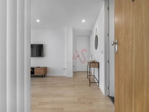 3 Bedroom Apartment with Modern Finishes and Balcony with Barbecue - Fornelos, Fafe