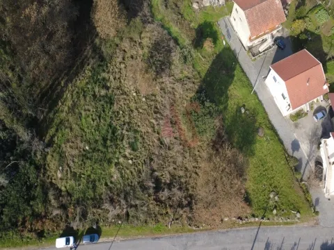 Terreno com Potencial de Construção – Penacova, Felgueiras &#124; 3.200 m²