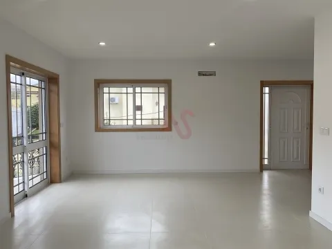 Apartamento T3 para arrendamento em Boim, Lousada