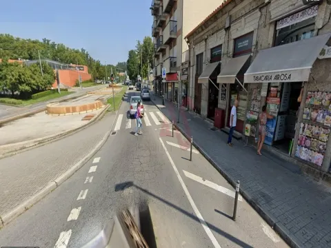 OPPORTUNITÀ DI INVESTIMENTO UNICA NEL CUORE DI GUIMARÃES!