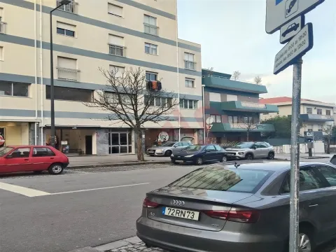 Apartamento T3 Renovado no Centro de Guimarães