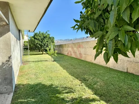 Espetacular Moradia Térrea T4 Em Azurém, Guimarães
