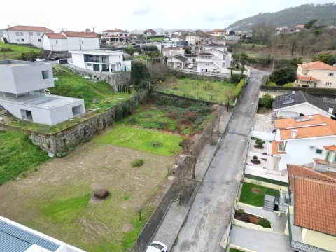 Lote de Terreno Urbano com 600m² em Beire – Paredes