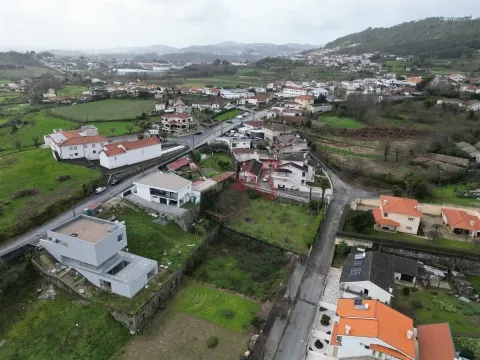 Lote de Terreno Urbano com 300m² em Beire – Paredes