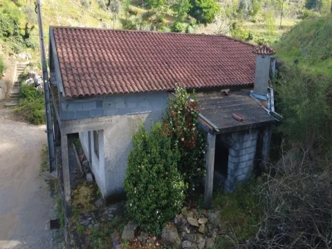 Casa con 3 camere da letto per restauro a Sendim, Felgueiras