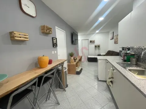 Apartamento T2 Renovado em Fermentões – Excelente Oportunidade de Investimento