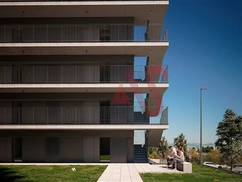 2 Bedroom Apartment Inserted in the Monte da Virgem Flats Development | Vila Nova de Gaia