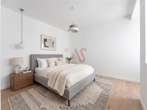Floor 2 Bedroom Ground Floor House in Creixomil with Independent Studio – 10 Minutes from Guimarães Center