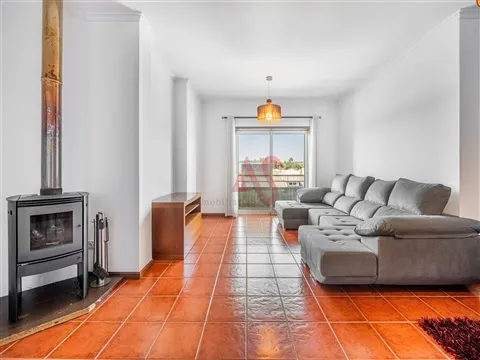 Apartamento T3 Perto do Centro de Lousada