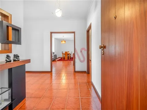 Apartamento T3 Perto do Centro de Lousada