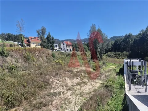 TERRENO URBANIZÁVEL COM 2.750 M² | ESTORÃOS, FAFE