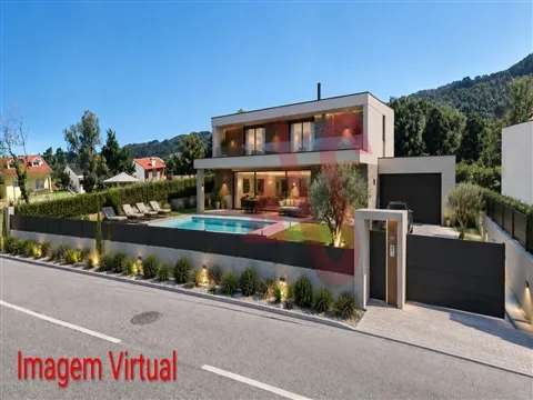 TERRENO URBANIZÁVEL COM 2.750 M² | ESTORÃOS, FAFE