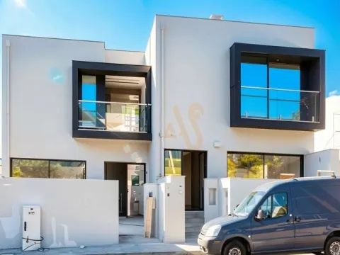 Moradia T3 de LUXO em Santa Maria da Feira
