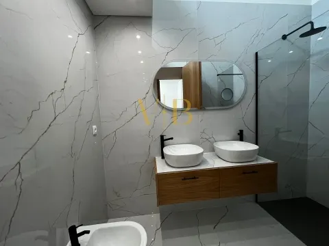 Moradia T3 Nova em Aver-o-Mar - Apenas 70m da Praia