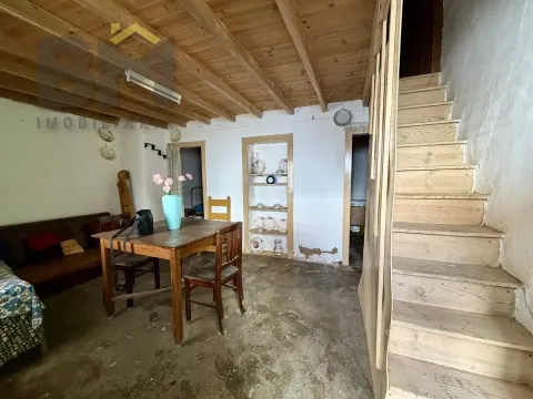 Moradia para Restaurar T1