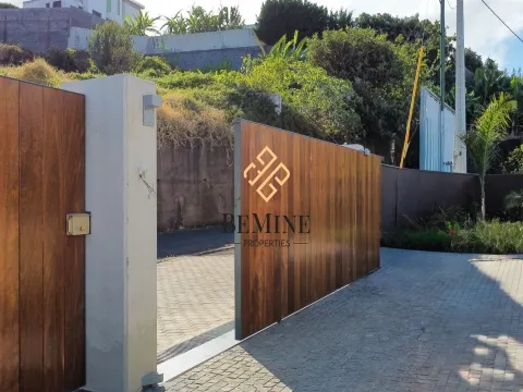 Villa  T3+1 / Moradia de Luxo / Vargem, Calheta - Ilha da Madeira