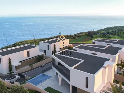 Serenity Villas  / Caniço - Ilha da Madeira