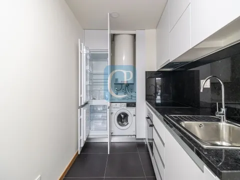 Apartamento T1Kit com garagem, em frente ao Hospital São João - Asprela Urban