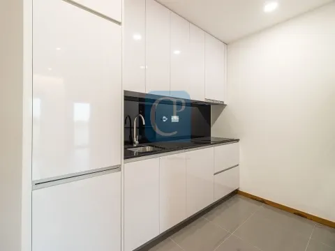 Apartamento T2Kit, no Asprela Domus III, ao Hospital de São João