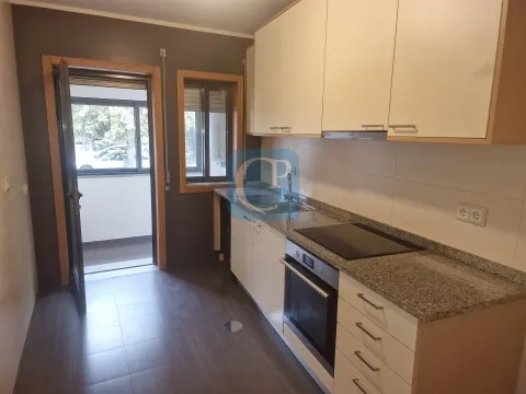 Renovated 2 bedroom apartment in São Mamede Infesta e Senhora da Hora