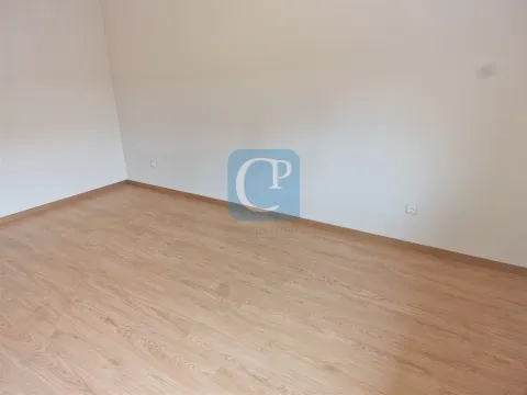 Renovated 2 bedroom apartment in São Mamede Infesta e Senhora da Hora