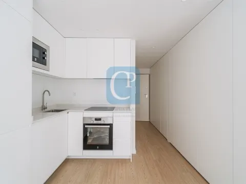 Apartamento T0 novo, junto ao metro Câmara de Matosinhos