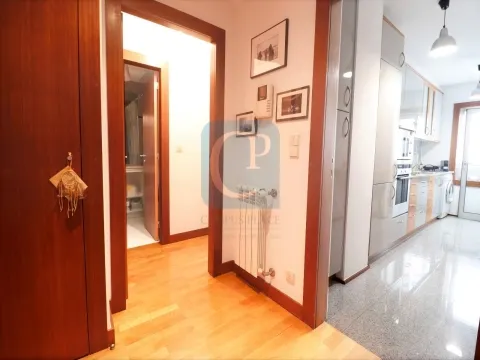 Apartamento T1 com vistas para o Rio Douro em Lordelo do Ouro
