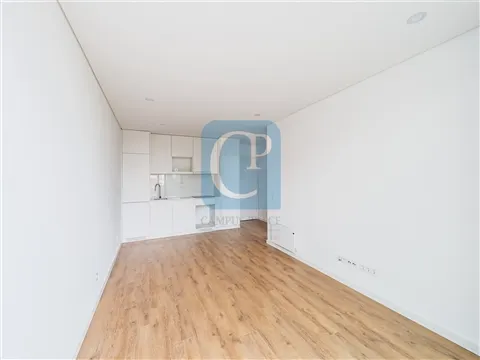 Apartamento T1 Kit novo no Empreendimento Agra Campus 3