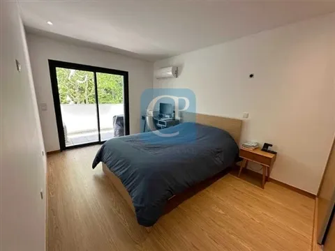 Apartamento T4 em condomínio com piscina em Moreira, Maia