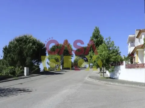 Lotissement de terrain 4 Chambre(s)