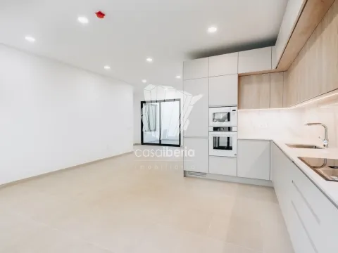 2 Bedrooms - Apartment - Sé and São Pedro - Faro