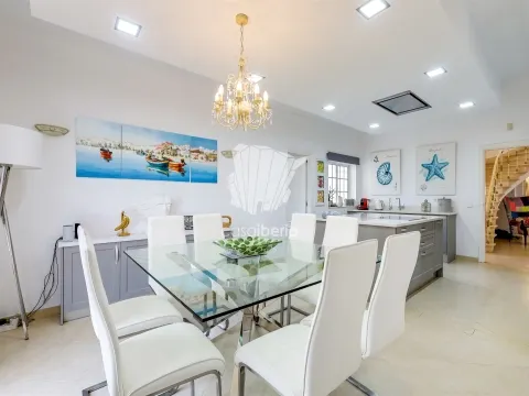 Exclusive - 4+1 Bedrooms - Villa - Ferragudo - Lagoa