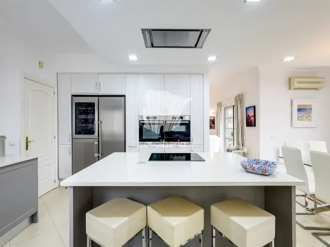 Exclusive - 4+1 Bedrooms - Villa - Ferragudo - Lagoa