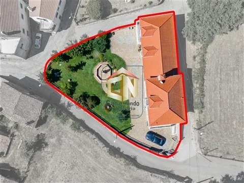 Vrijstaand huis 5 kamerwoning