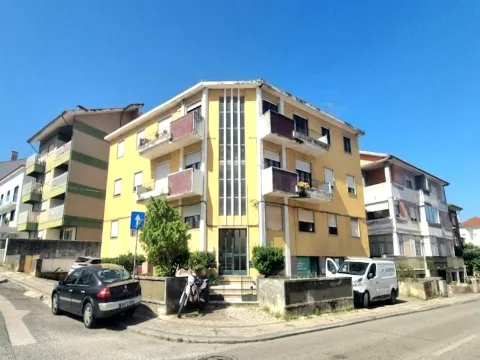 Wohnung 4 Schlafzimmer