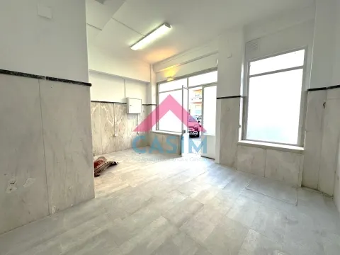 ARRENDA Loja – Olaias | Lisboa