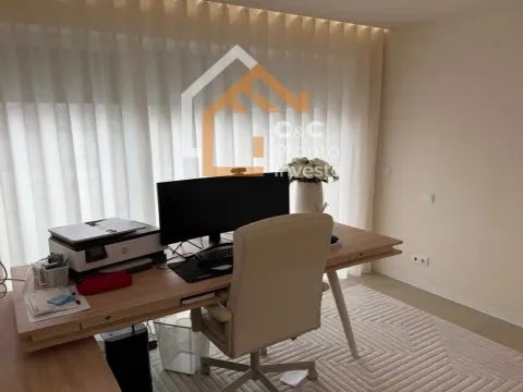 Moradia em Banda T3+1