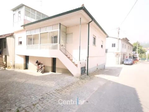 Moradia T2+1 , Viseu, Real , 9 KM de Mangualde