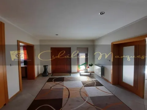 Moradia Isolada T5+1