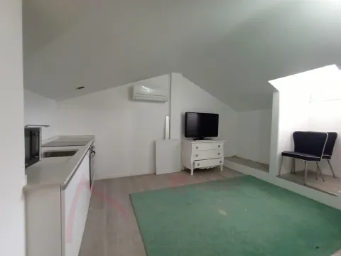 Apartamento T1 mobilado Centro Historico