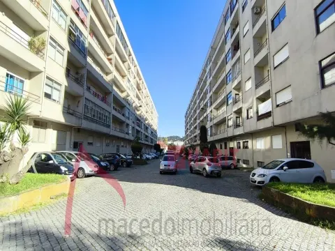 3-Bedroom Apartment for Sale in São Vitor, Braga.