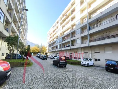 3-Bedroom Apartment for Sale in São Vitor, Braga.