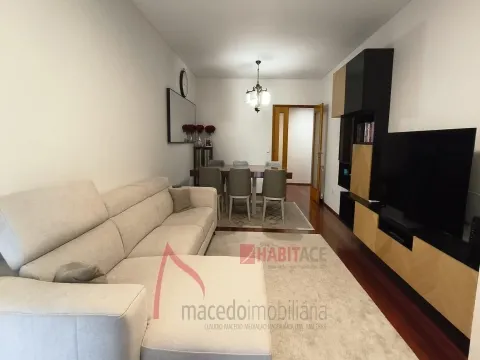 Apartamento T3 Mobilado e Equipado  em Fraião