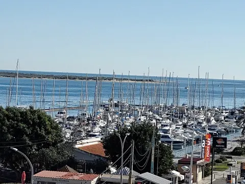 Apartamento T3 duplex na primeira linha Rio