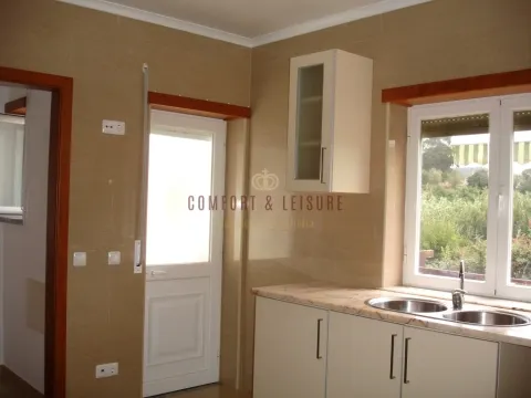 Moradia 3 quartos, 3 WC a 3Km de Torres Vedras, Lisboa