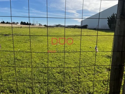 Terreno com 13 640 m2  à venda no Montijo em Área Industrial Existente