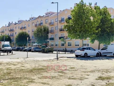 Terreno Construção de Prédio à venda no Pinhal Novo