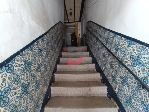 vivienda para Restaurar 8 habitaciones