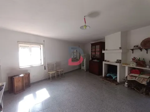 vivienda para Restaurar 8 habitaciones